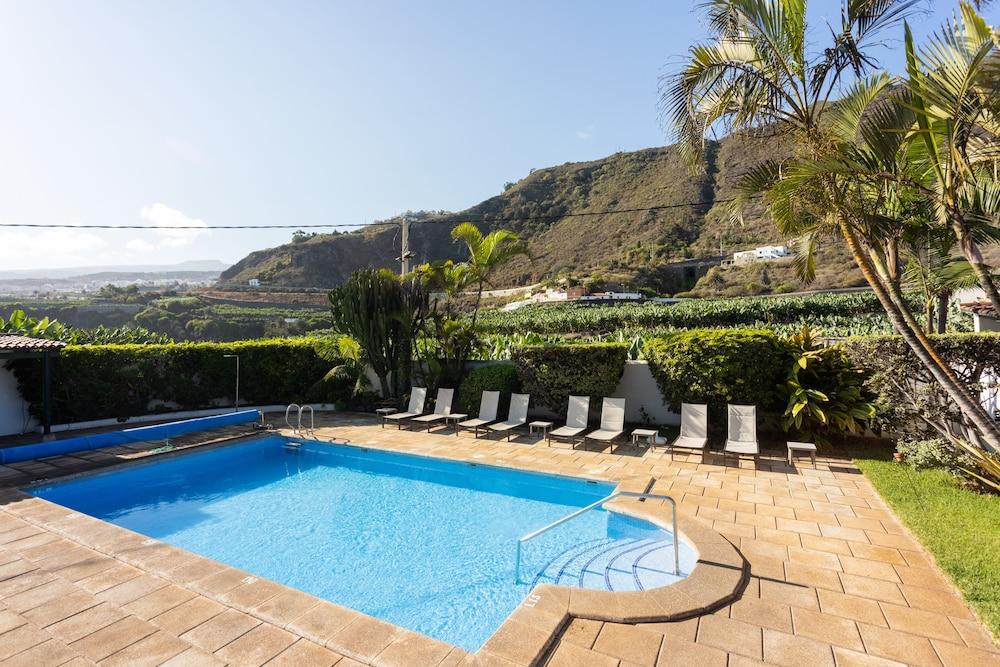 El Patio Hotel